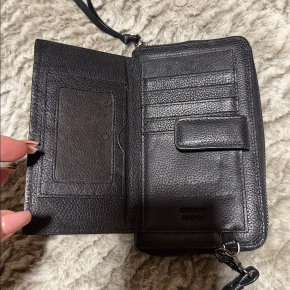 Leopard Print Wallet with Black Accents - Picture 7 of 7